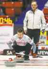 Bruce Bumstead / Brandon Sun
Mike McEwen, who hammered Neepawa's Kelly Roberston 7-3 Thursday, takes on ninth-seeded Jared Kolomaya this morning.