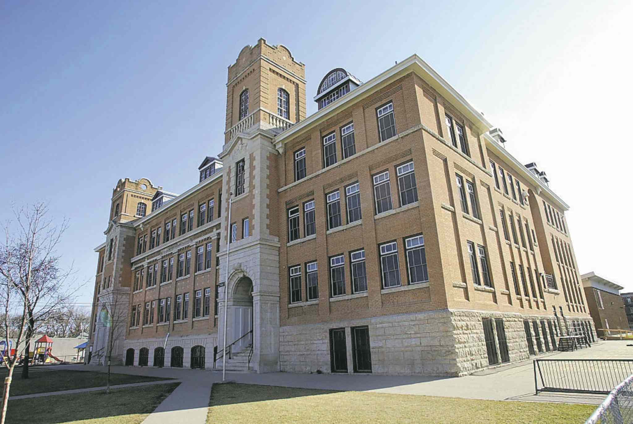 Grey Cup to make an appearance at Earl Grey School’s centenary