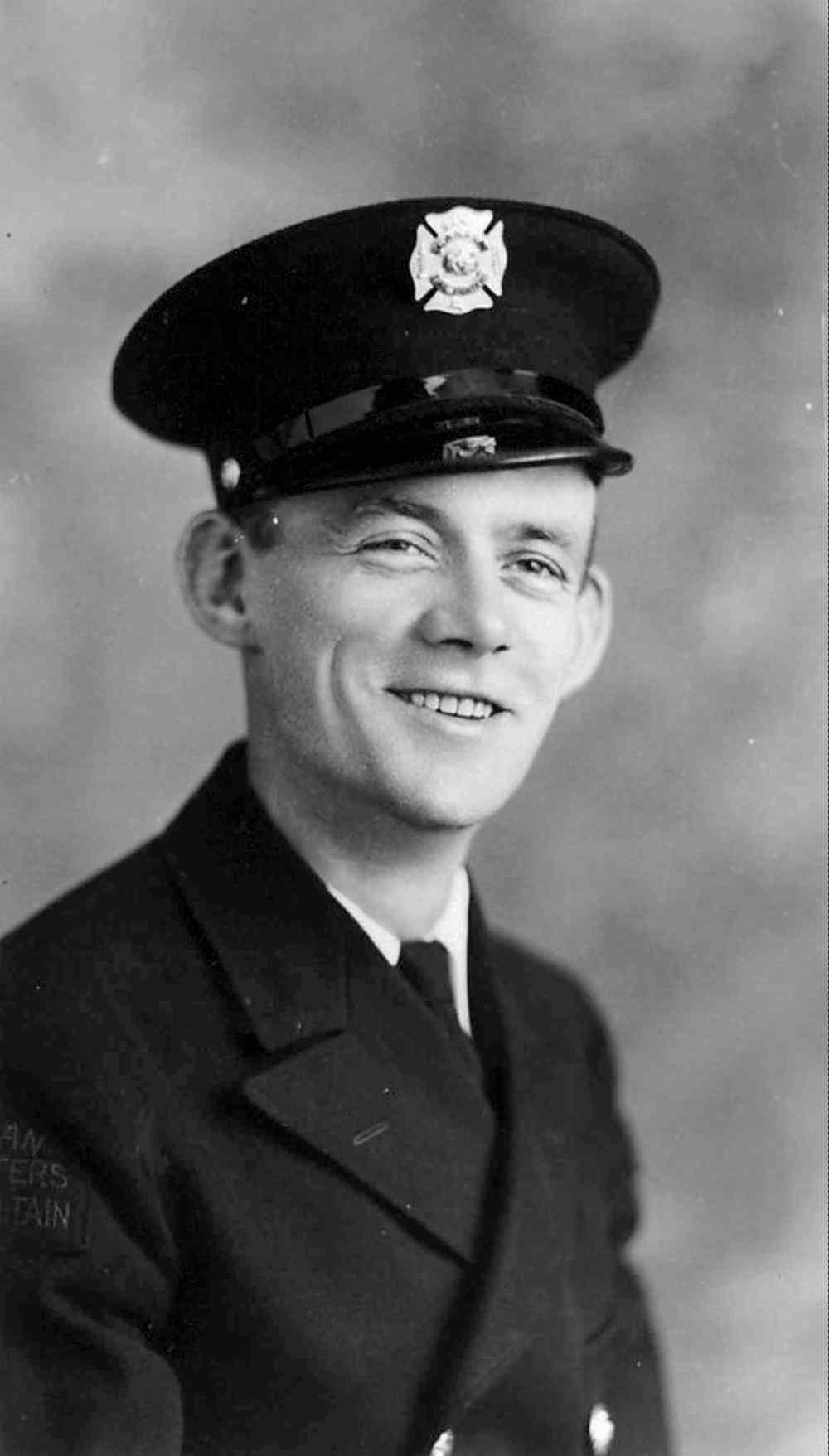 Veterans Affairs Canada, Virtual War Memorial
John (Jack) Coull of Winnipeg was killed in action on July 3, 1944.