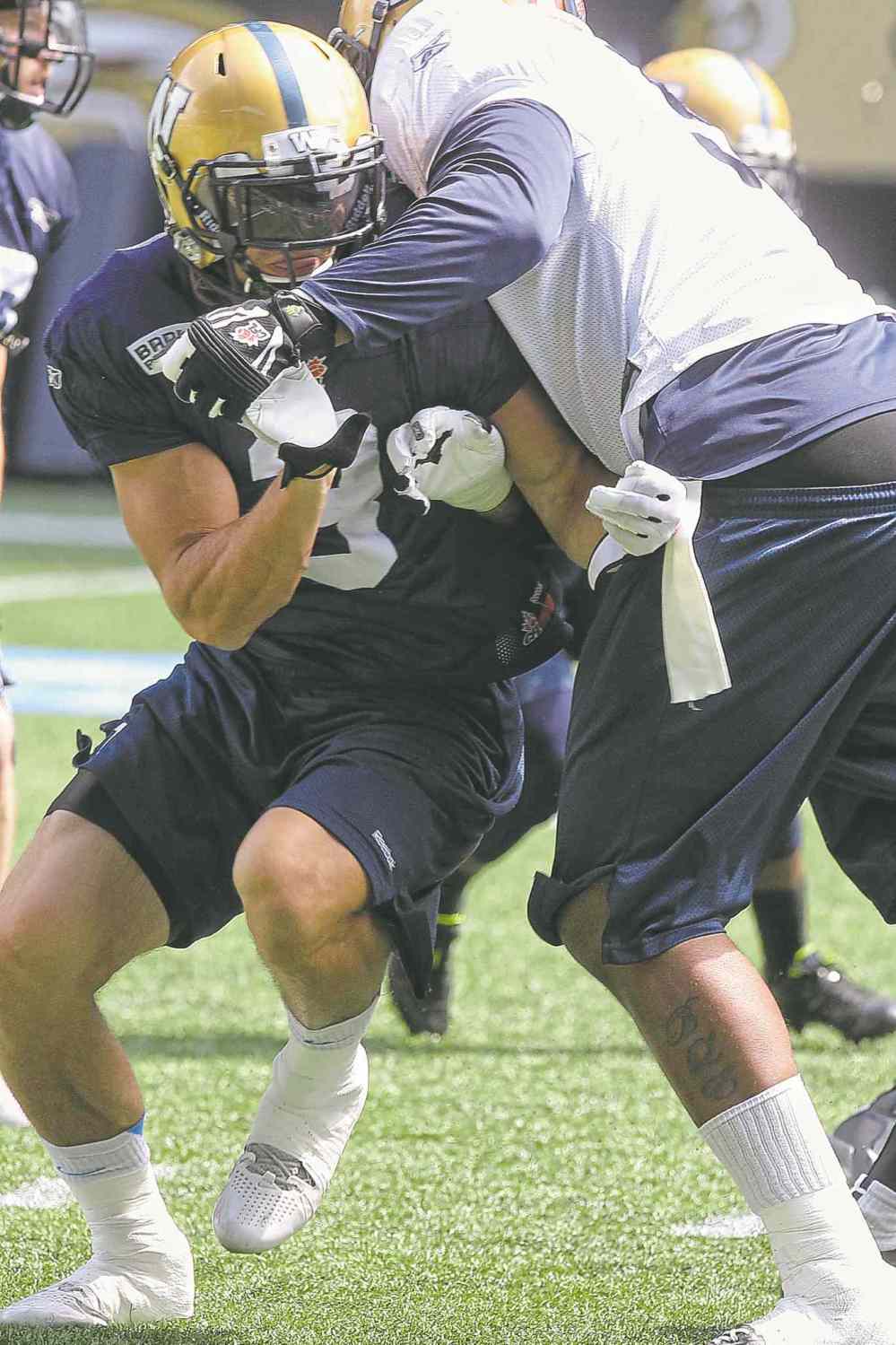 Mike Deal / Winnipeg Free Press
Graig Newman (3) during Winnipeg Blue Bomber practice at IGF Monday. 150623 June 23, 2015 MIKE DEAL / WINNIPEG FREE PRESS