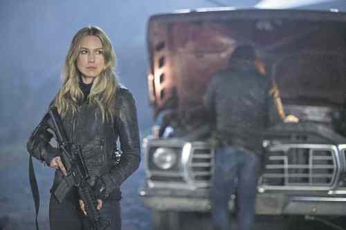 TNT
Sarah Carter