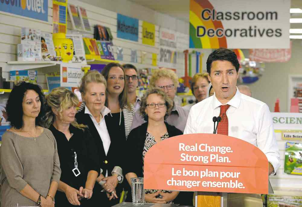 Paul Chiasson / THE CANADIAN PRESS
Liberal Leader Justin Trudeau made a promise that appeals to teachers at a stop in Ontario Wednesday.