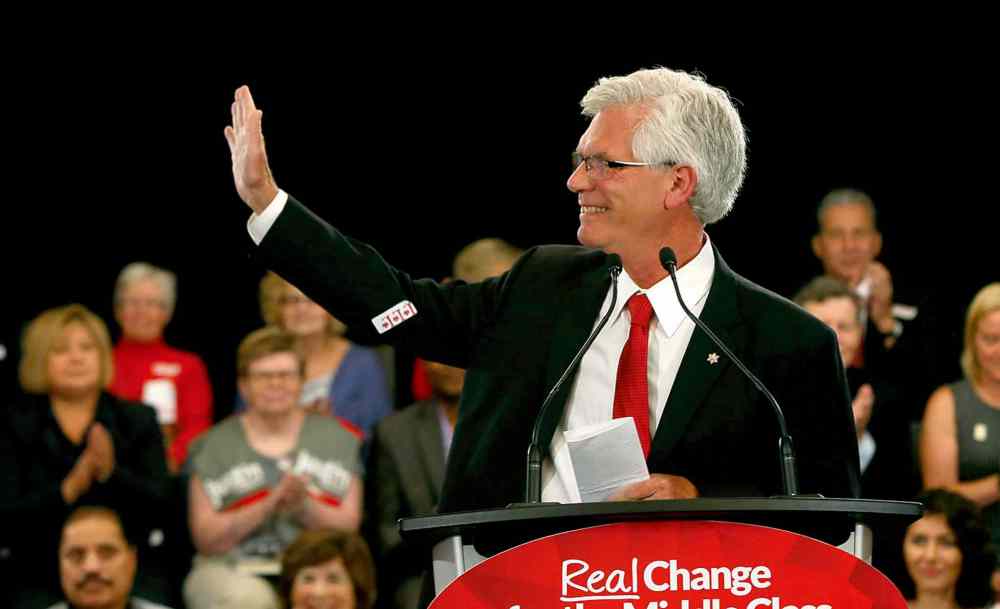 WAYNE GLOWACKI / WINNIPEG FREE PRESS FILES
Winnipeg South Centre Liberal candidate Jim Carr was targeted by Conservative MP Joyce Bateman in a recent media release.