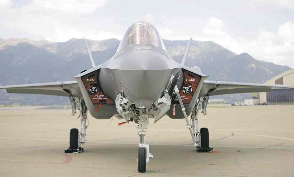 Rick Bowmer / THE CANADIAN PRESS files
An F-35 fighter jet sits on a tarmac.