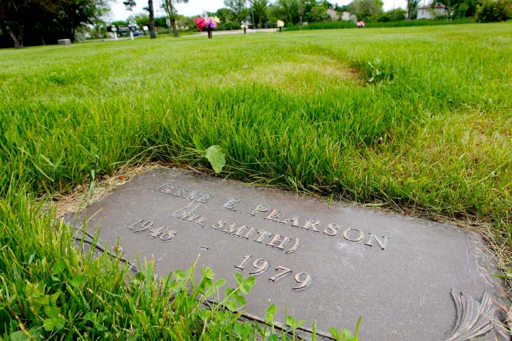 BORIS MINKEVICH / WINNIPEG FREE PRESS
Irene Emily Pearson is buried in Garry Memorial Park (Thomson in the Park) on McGillvary. Police are still working to find her killer.
