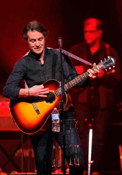 Boris Minkevich / Winnipeg Free Press
Blue Rodeo frontman Jim Cuddy performs new songs from the band's latest album, In Our Nature, during last week's show at Winnipeg's MTS Centre.