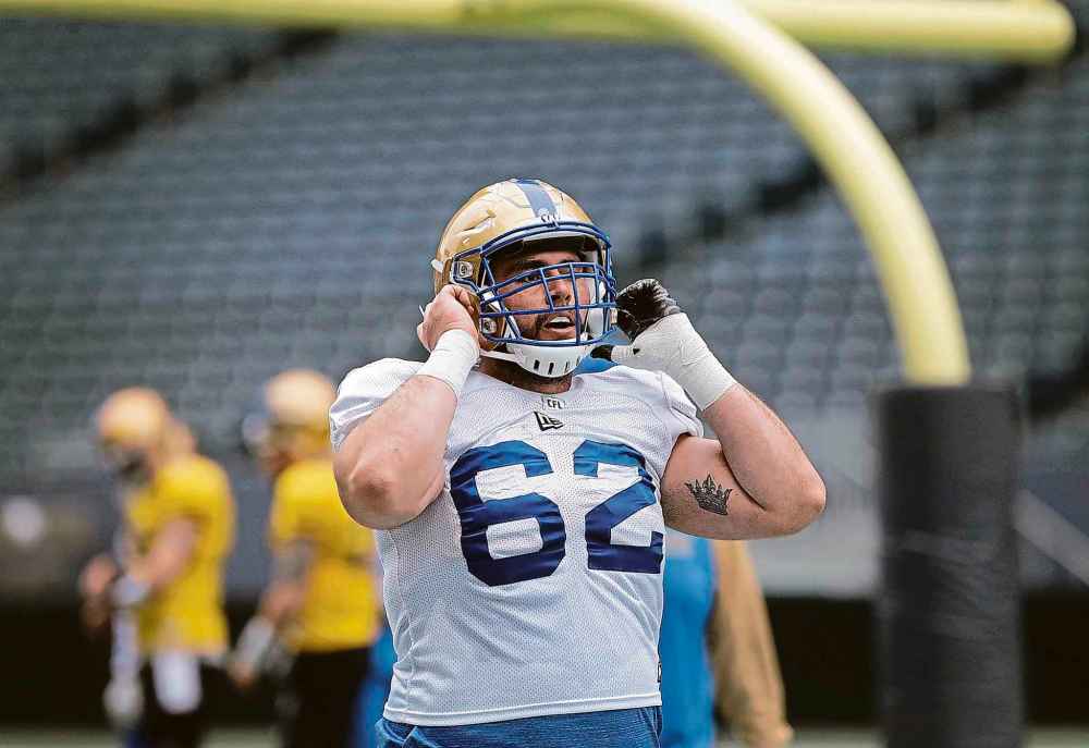 RUTH BONNEVILLE / WINNIPEG FREE PRESS FILES
Offensive lineman Cody Speller was working at right guard on the club’s top unit on Tuesday.