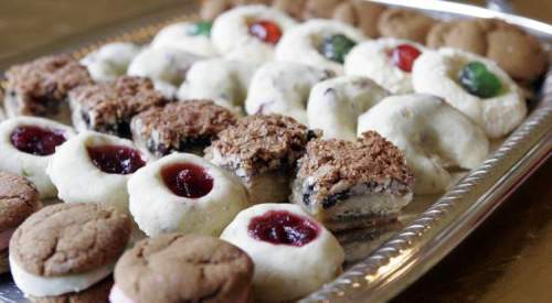 ADRIAN LAM / Postmedia
Do you have a favourite holiday cookie? Send us the recipe and it could be featured in our '12 Days of Cookies' section.