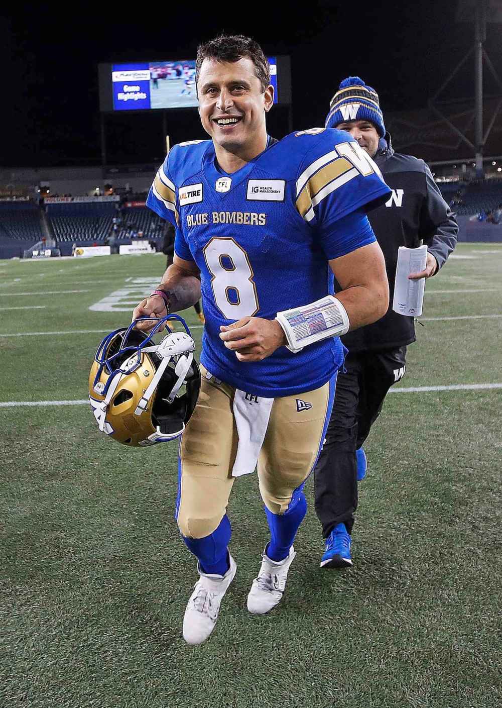 THE CANADIAN PRESS/John Woods
Collaros is all smiles after the Bombers win: “Felt really good to get a win, man.”