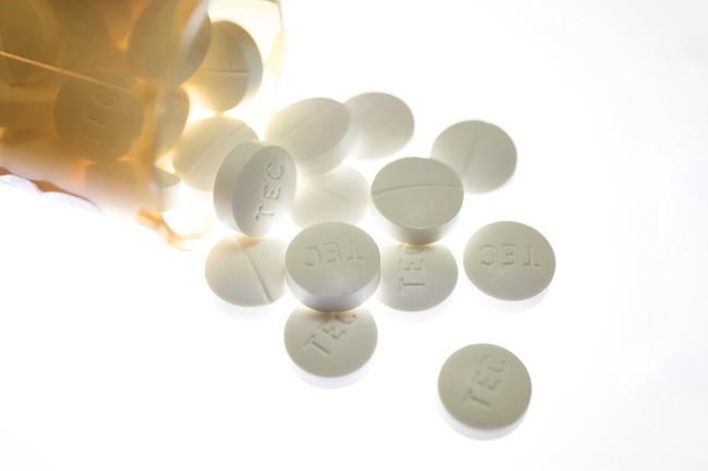 Prescription pills containing oxycodone and acetaminophen are shown in Toronto, Dec. 23, 2017. The Public Health Agency of Canada says 11,577 people died from apparent-opioid-related deaths between January 2016 and December 2018. THE CANADIAN PRESS/Graeme Roy