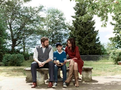 Sarah Wayne Callies as Margaret Sanders, Michael Shanks as Will Sanders, Ricardo Ortiz as Ryan Sanders are shown in a scene from 