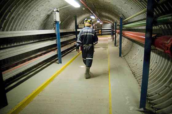 DAVID LIPNOWSKI / WINNIPEG FREE PRESS 080721 Flin Flon: worker underground at the 777 mine