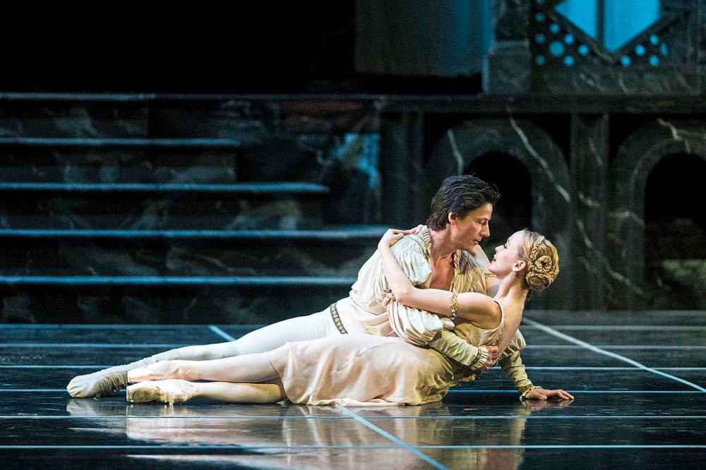 Dmitri Dovgoselets and Elizabeth Lamont in Romeo & Juliet last February. (Mikaela Mackenzie / Free Press files)