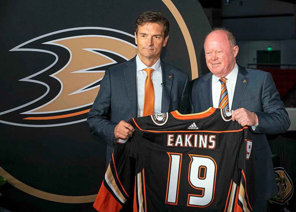 (Paul Bersebach/The Orange County Register via AP)
Eakins, left, was hired as the new Anaheim Ducks head coach by general manager Bob Murray in June.