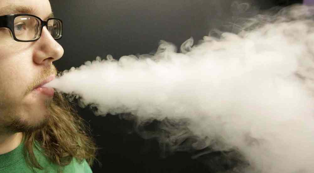 School division proposes e-cigarette ban  Winnipeg Free Press