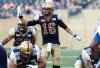 CP
Winnipeg Blue Bombers quarterback Robert Marve (16) calls the plays during the first half of CFL action against the Toronto Argonauts in Winnipeg Friday. (John Woods / The Canadian Press)