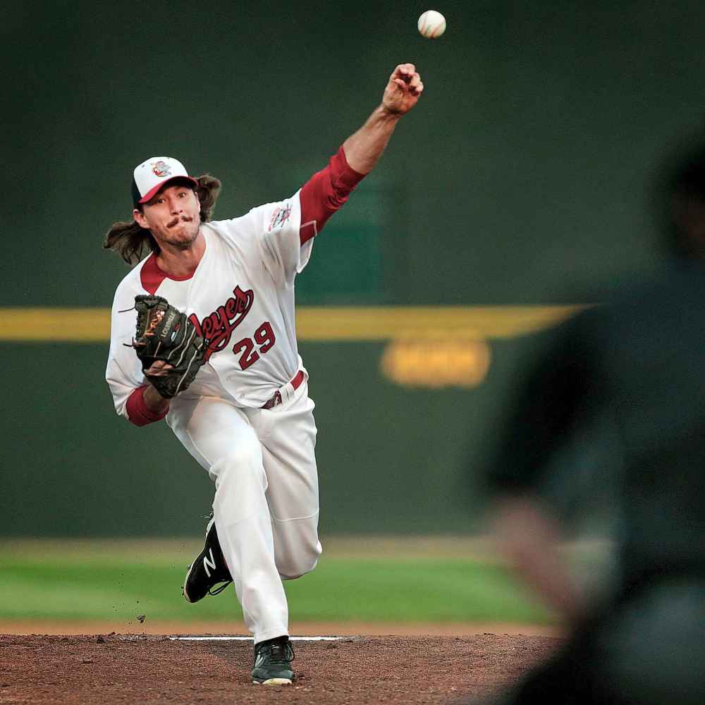PHIL HOSSACK / WINNIPEG FREE PRESS
Johnson had more than 30 friends and family members in attendance watching him make his professional baseball debut Wednesday.