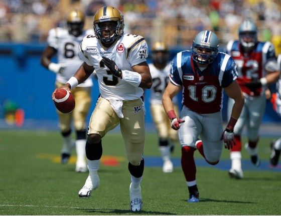 Trevor Hagan/Winnipeg Free Press filesIn this 2010 pre-season game against the Montreal Alouettes, Winnipeg Blue Bombers' quarterback Steven Jyles scrambles during the first half. The Bombers won the game 34-10.