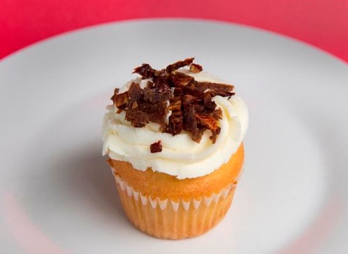 A donair cupcake is seen in Halifax on Thursday, Dec. 6, 2018. Two local businesses, King of Donair and Susie‚Äôs Shortbreads, collaborated to construct the epicurean delight which features vanilla cake paired with donair meat baked in, topped with delicious donair sauce cream cheese frosting and sprinkled with candied donair meat. The THE CANADIAN PRESS/Andrew Vaughan