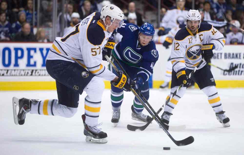 DARRYL DYCK / THE CANADIAN PRESS FILES
Former Calder Trophy winner Tyler Myers could reinvigorate his career in Winnipeg.