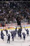JOHN WOODS/ The Canadian Press archives
Winnipeg Jets salute the fans after giving them their first win against the Pittsburgh Penguins at the MTS Centre in Winnipeg, Monday, October 17, 2011.
