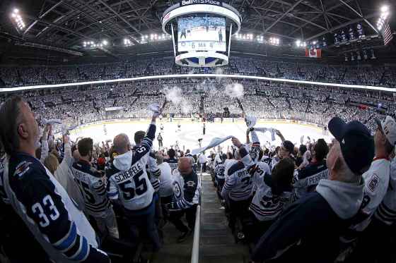 CPWinnipeg Jets fans celebrate the sixth goal of the game against the Nashville Predators during third period NHL hockey playoff action in Winnipeg, Tuesday, May 1, 2018. THE CANADIAN PRESS/Trevor Hagan