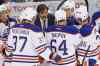 JOHN WOODS / WINNIPEG FREE PRESS
Head coach Dallas Eakins instructs his Oilers during the first period Tuesday evening. He rejects the ‘young team’ perspective, with the Cup being the goal this season.