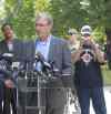 Wayne Glowacki / Winnipeg Free Press
Gord Steeves addresses the media on Tuesday.