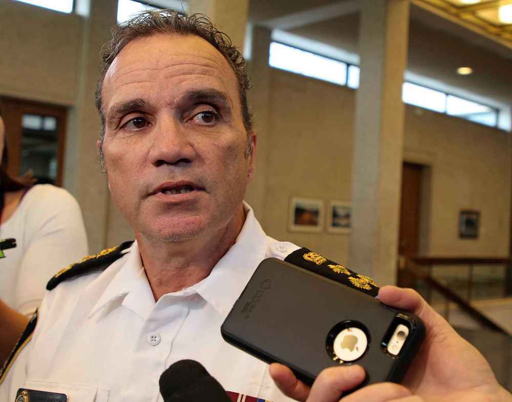 MAGGIE MACINTOSH / WINNIPEG FREE PRESS
Chief of Police Danny Smyth addresses media after the second quarterly Winnipeg Police Board meeting Friday.