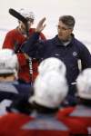 TREVOR HAGAN / WINNIPEG FREE PRESS
Jets head coach Claude Noel instructs his charges during one of Wednesday's workouts.