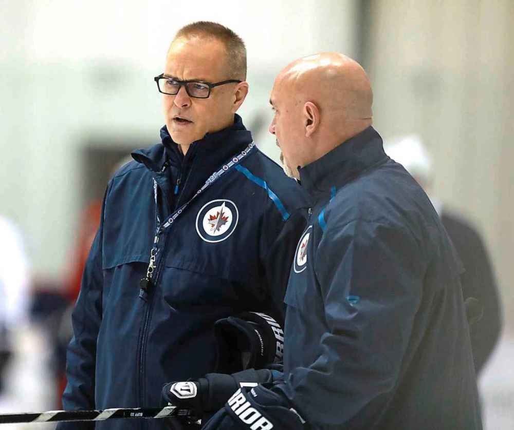 RUTH BONNEVILLE / WINNIPEG FREE PRESS FILES
Jets coach Paul Maurice with assistant coach Charlie Huddy. The Jets will try to get their defensive game back in order when they open a three-game road trip today in New Jersey.