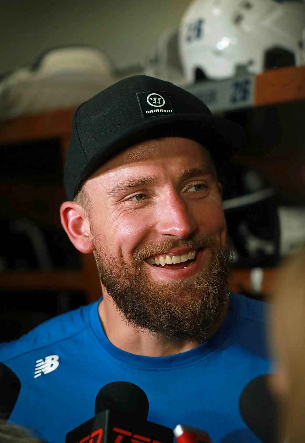 RUTH BONNEVILLE / WINNIPEG FREE PRESS 
Winnipeg Jets captain Blake Wheeler talks to the media in the dressing room after working out with several Jets and Moose players, Tuesday.