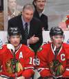 Charles Rex Arbogast / Associated Press archives
Chicago Blackhawks assistant coach Mike Haviland, centre, talks to Patrick Sharp, left, and Jonathan Toews.