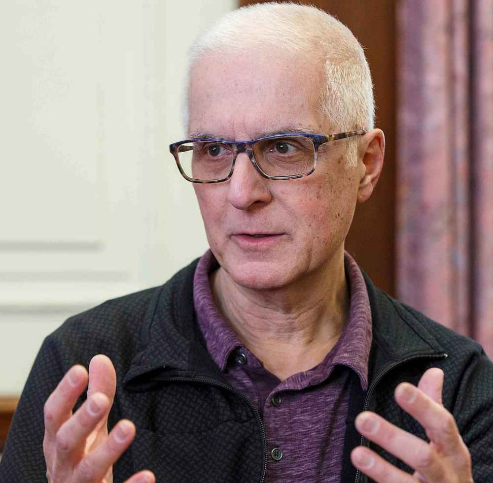 MIKE DEAL / WINNIPEG FREE PRESS
Nello Altomare, NDP MLA for Transcona, was recently diagnosed with Stage 2 Hodgkin lymphoma.