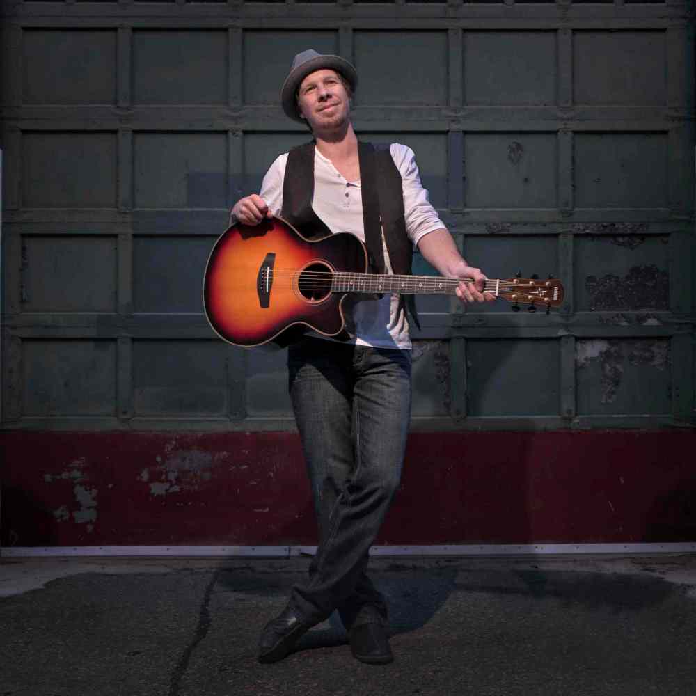 Murray Pulver has been a professional musician for 23 years, performing with the likes of Doc Walker and the Crash Test Dummies, and producing a long list of recordings, including the Juno-winning album Let It Lie for Winnipeg’s Bros. Landreth.