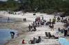 MIKE DEAL / WINNIPEG FREE PRESS
A crowd enjoys the sun, sand and water at Grand Beach the morning after two children drowned.
