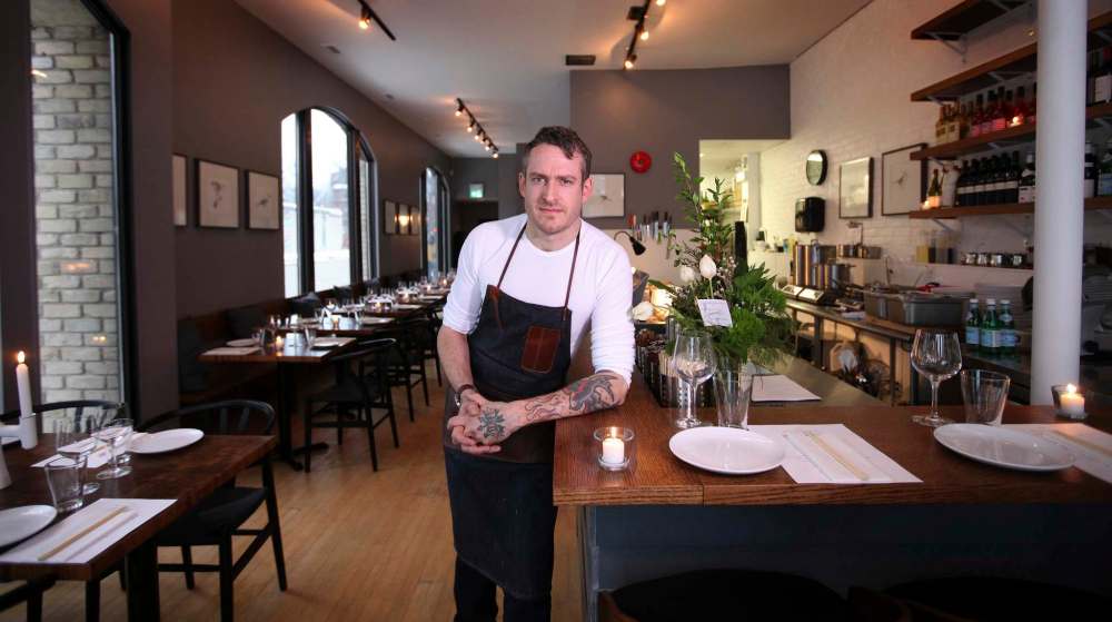 RUTH BONNEVILLE / WINNIPEG FREE PRESS FILES
Chef Scott Bagshaw in his restaurant Maque, located at 909 Dorchester Ave. The restaurant is included in EnRoute magazine's long list of best new restaurants.
