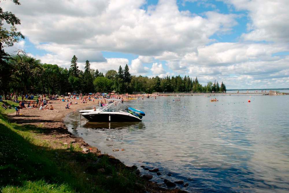 Clear Lake perfect spot to bond with grandkids Winnipeg Free Press