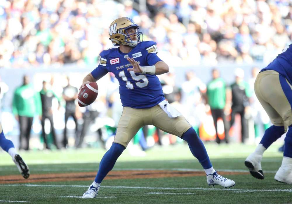 RUTH BONNEVILLE / WINNIPEG FREE PRESS
Winnipeg Blue Bomber QB #15 Matt Nichols gets ready to throw a pass during the first half.