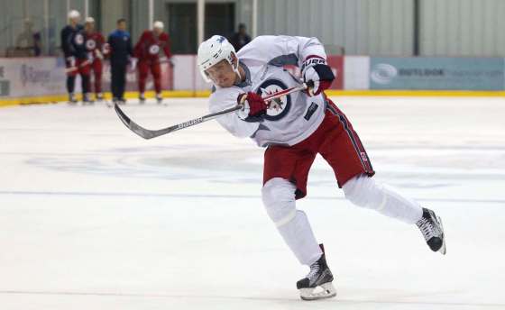 MIKE DEAL / WINNIPEG FREE PRESSWinnipeg Jets' Patrik Laine (29) during practice at the MTS Iceplex Monday morning.
