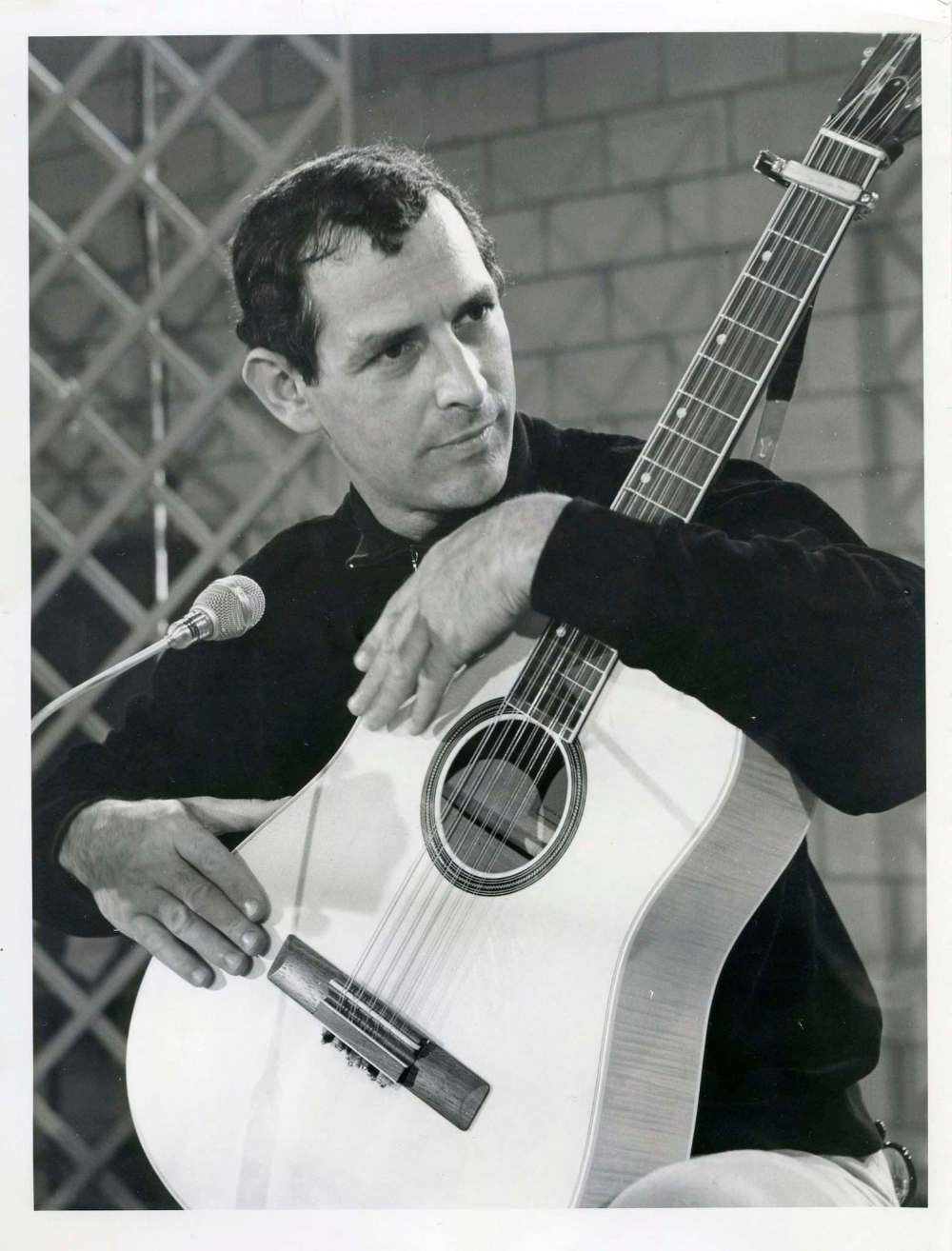 SUPPLIED
Oscar Brand in the late 1960s. The Winnipeg-born singer-songwriter became a folk music legend after moving to New York and hosted his radio show for more than 70 years.