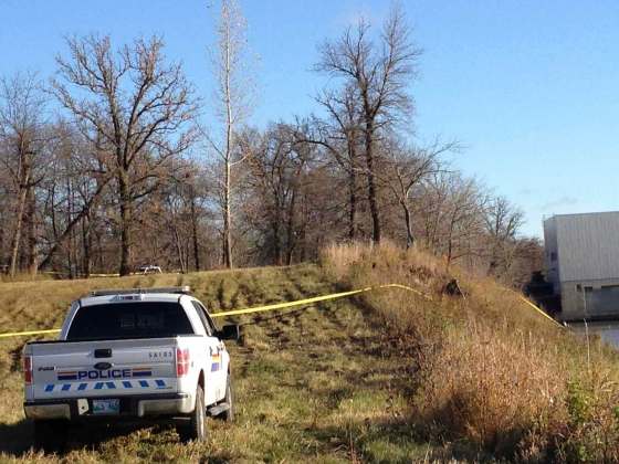 CAROL SANDERS / WINNIPEG FREE PRESSSelkirk RCMP are investigating after human remains were found on the banks of the Red River near East Selkirk Saturday.