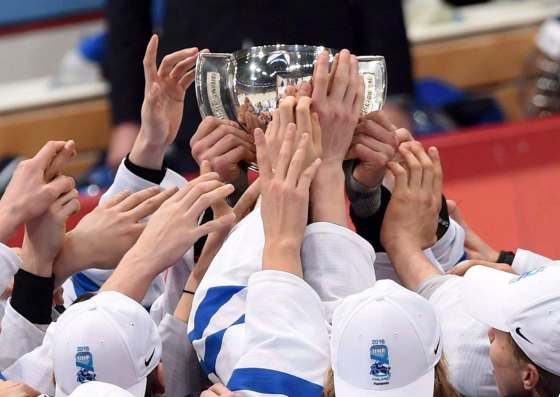 SEAN KILPATRICK / THE CANADIAN PRESS FILESFinland players reach for the trophy as they celebrate their gold medal game win at the IIHF World Junior Championship in Helsinki, Finland on Tuesday, Jan 5, 2016.