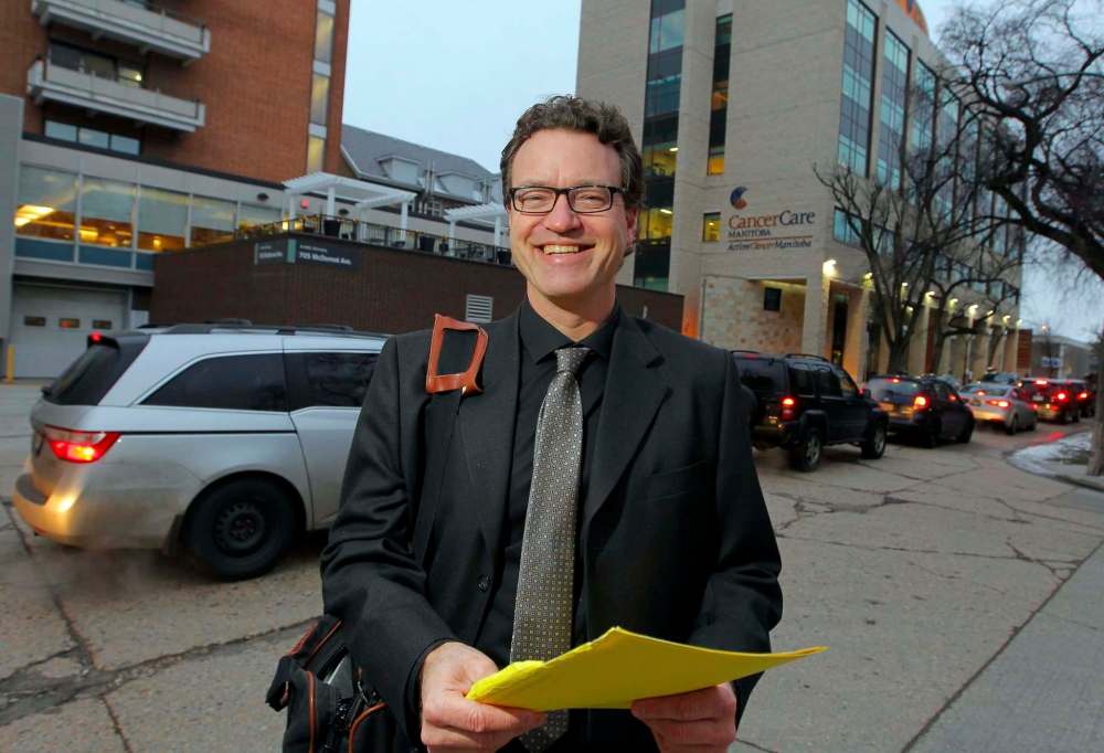 BORIS MINKEVICH / WINNIPEG FREE PRESS
Mobile Notary Public Service owner lawyer Kyle Soble