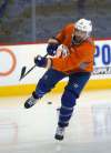 WAYNE GLOWACKI / WINNIPEG FREE PRESS
New York Islanders' Andrew Ladd at practice in the MTS Centre Friday.