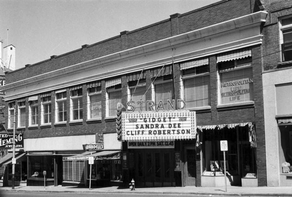 MCKEE ARCHIVES, BRANDON UNIVERSITY, STUCKEY COLLECTION, NO. 1-2002.3.1EA1A(B)
The theatre, also known as the Hughes Block, circa 1958. It has been a fixture on Brandon’s 10th Street for more than a century.