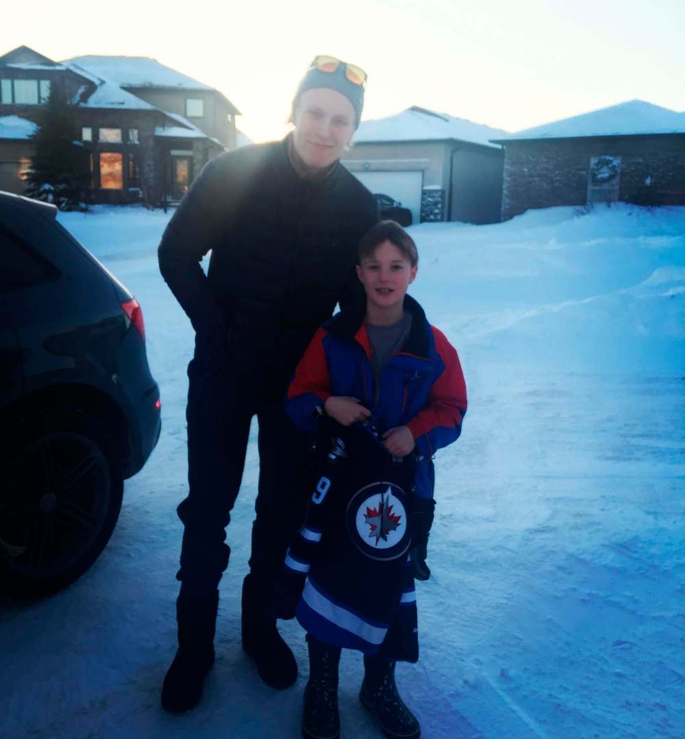 TWITTER
Patrik Laine missed the party but showed up a few days later to hang out with Lucas and deliver some special gifts.