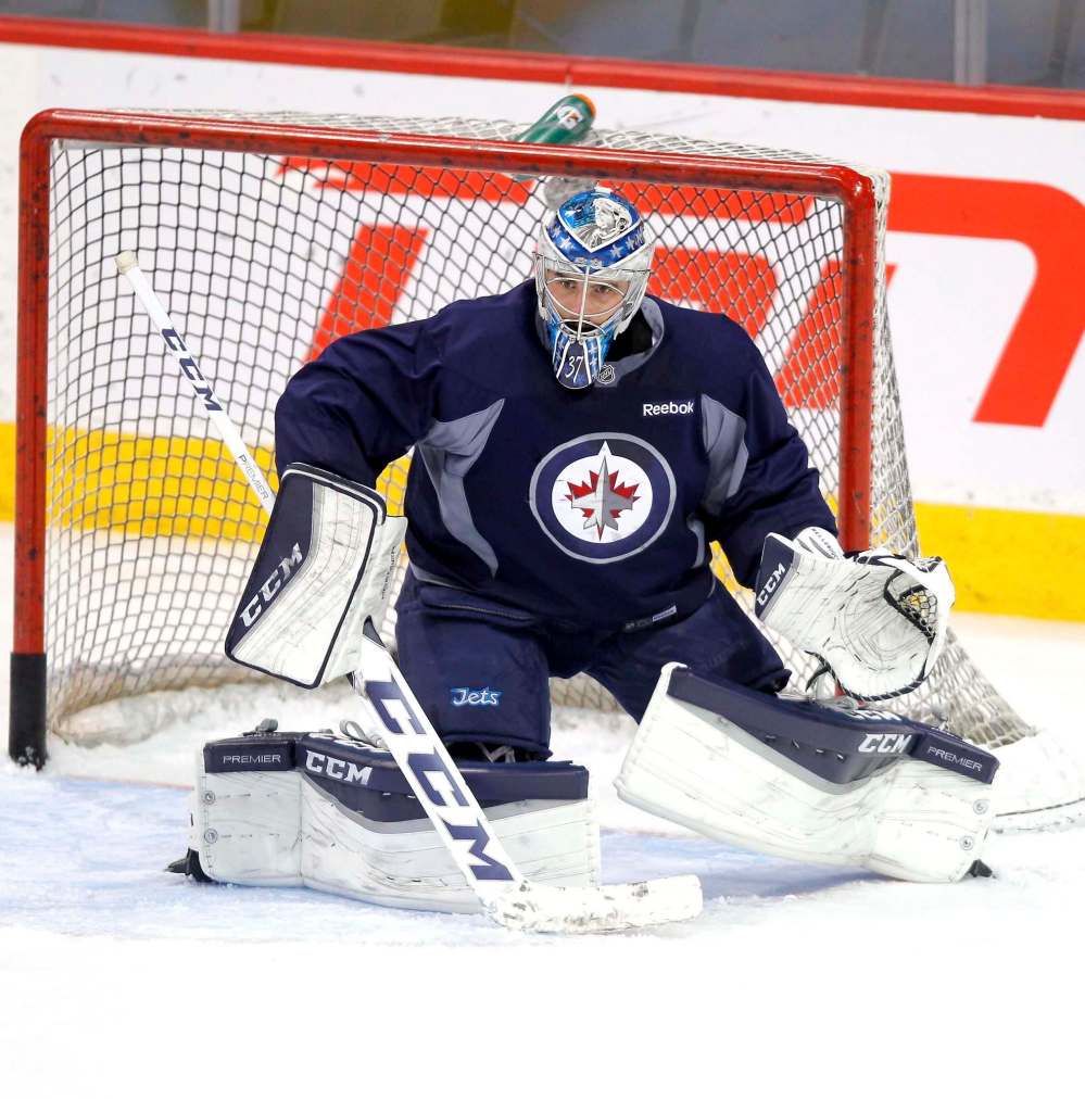 BORIS MINKEVICH / WINNIPEG FREE PRESS
Connor Hellebuyck's recnt ineffectiveness in net has the Winnipeg Jets wondering.