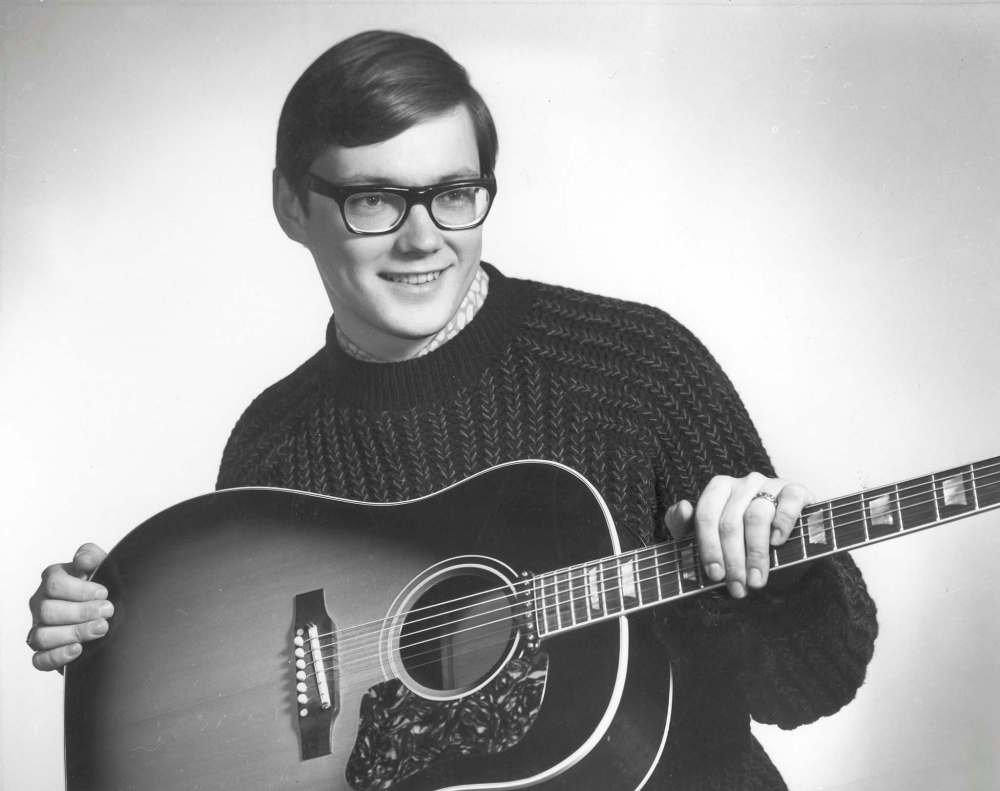Allan was ill during the recording session for Till We Kissed and Shakin’ All Over. The band bore his name until it was changed to Guess Who?