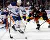 ALEX GALLARDO / THE ASSOCIATED PRESS
Oilers defenseman Oscar Klefbom and Ducks defenseman Hampus Lindholm vie for the puck during the second period.